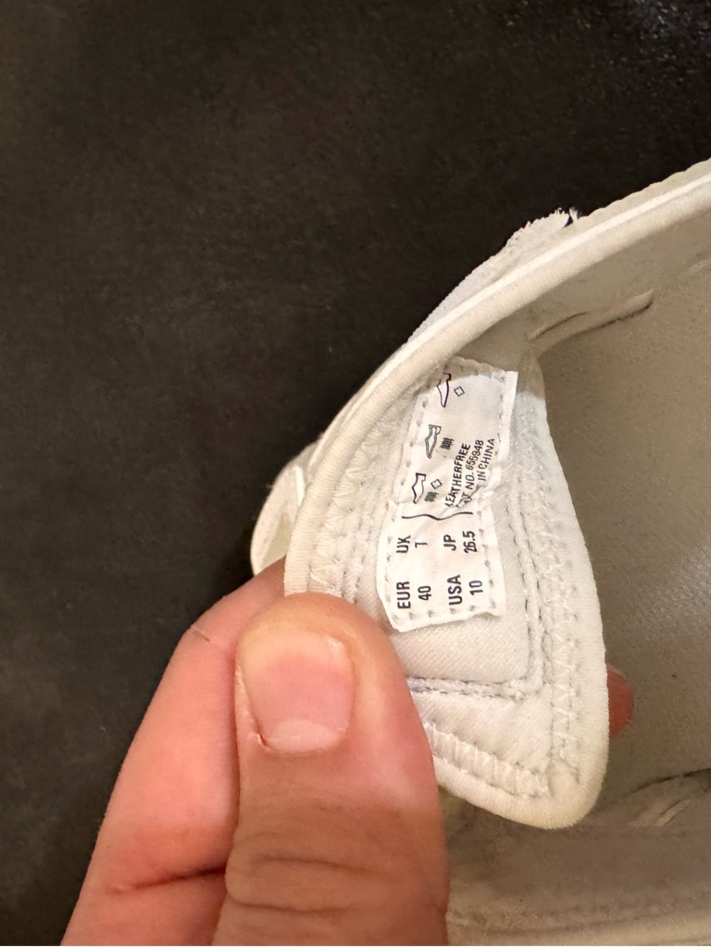 Balenciaga Track Sandals White – Size EU 40 / US 10 – Excellent Condition - Picture 9 of 10